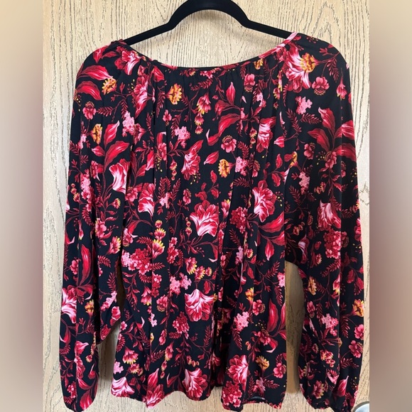 Terra & Sky 1X Floral Blouse Long Sleeve Red On Black Background Rayon Cotton - Picture 2 of 9